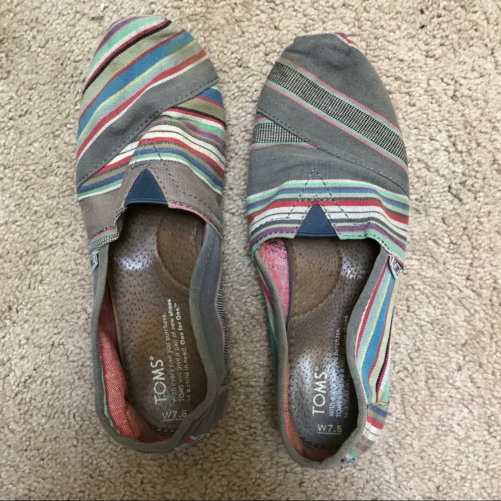 Women’s Toms